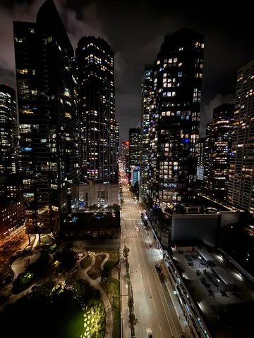 $4,900 | 514 North Peshtigo Court, Unit 2001, Chicago, IL 60611