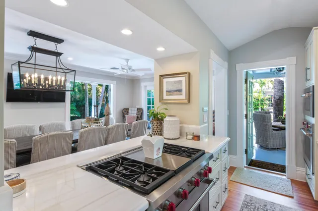 $5,895,000 | 1109 Fleming Street, Key West, FL 33040