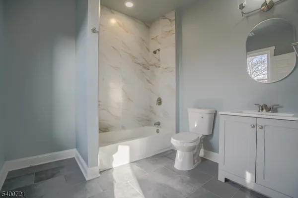 $2,500 | 882 South 14th Street, Unit 3, Newark, NJ 07108