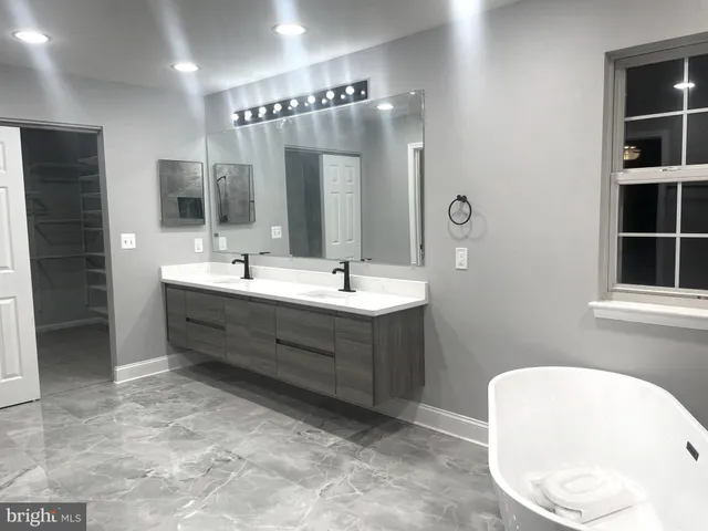 $649,999 | 2461 Streamview Drive, Waldorf, MD 20603