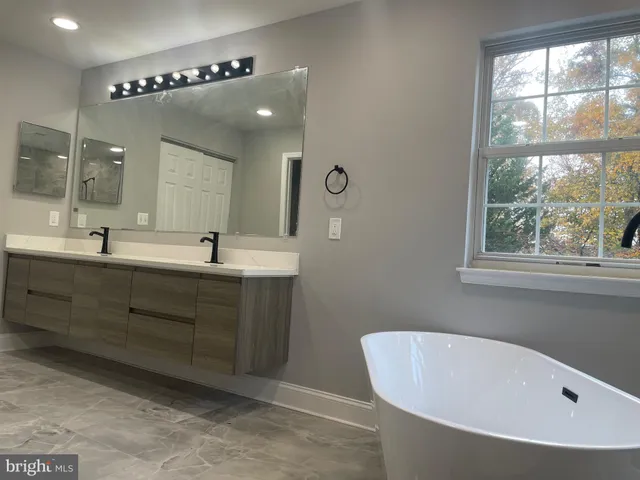 $649,999 | 2461 Streamview Drive, Waldorf, MD 20603