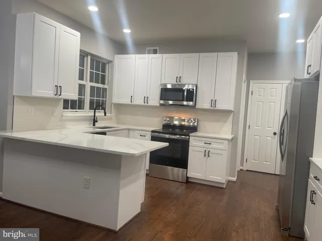 $649,999 | 2461 Streamview Drive, Waldorf, MD 20603