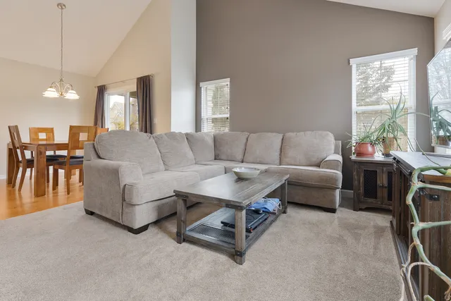 $280,000 | 1641 Sandcastle Lane, Pingree Grove, IL 60140