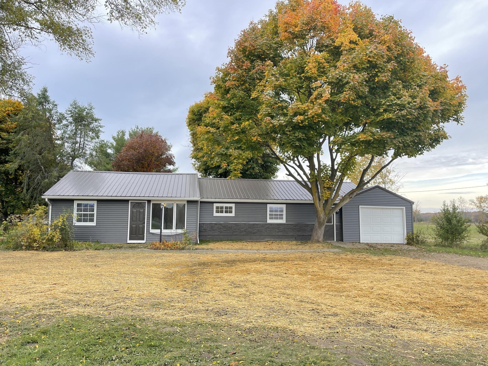 2077 North Leaton Road Mount Pleasant, MI 48858 - Photo 2 of 25 1917186-1.JPG