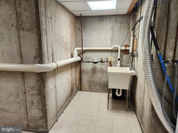 a view of a storage & utility room