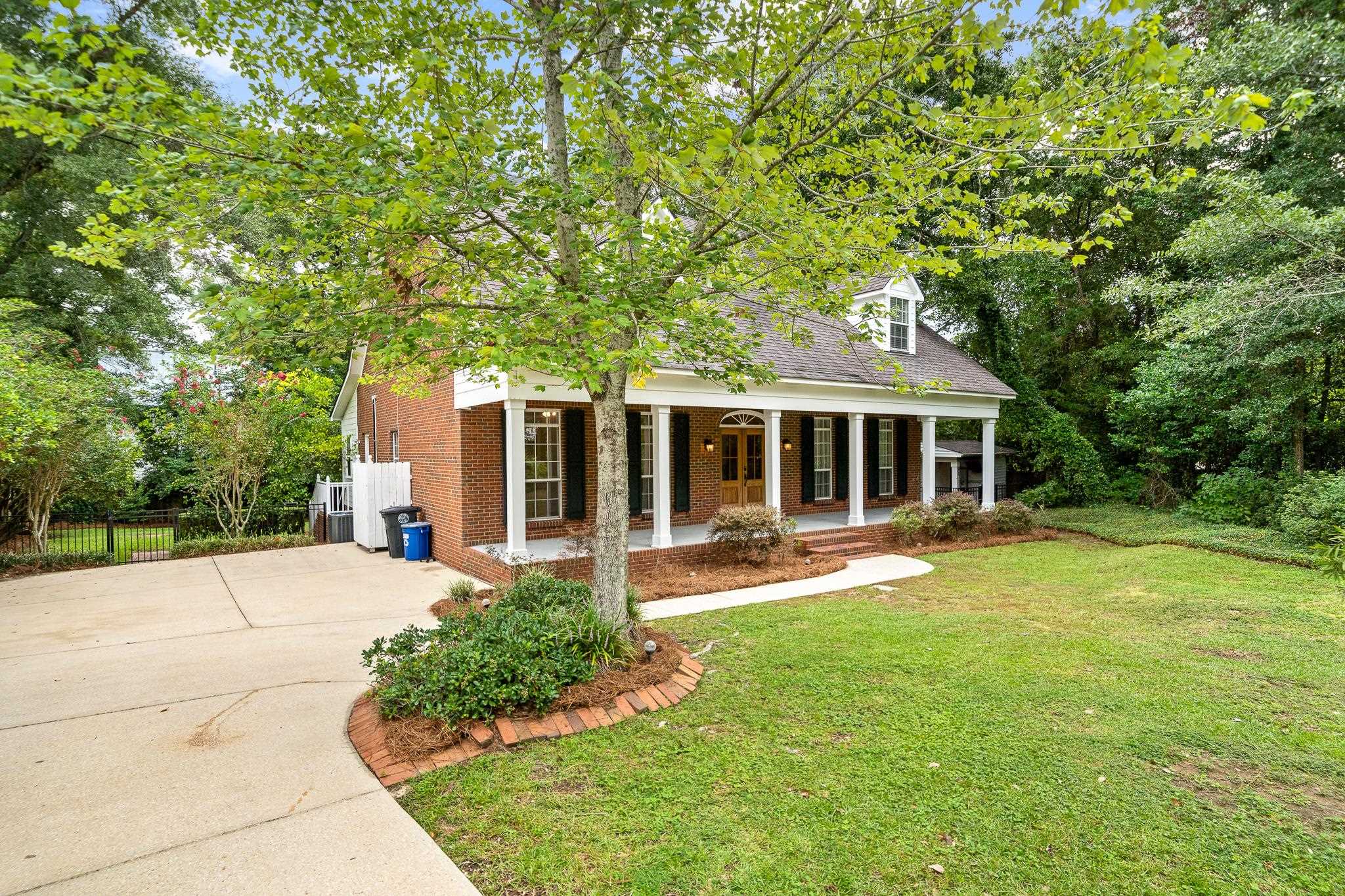 309 Perdido Avenue Fairhope, AL 36532 - Photo 4 of 40 Front Of Structure