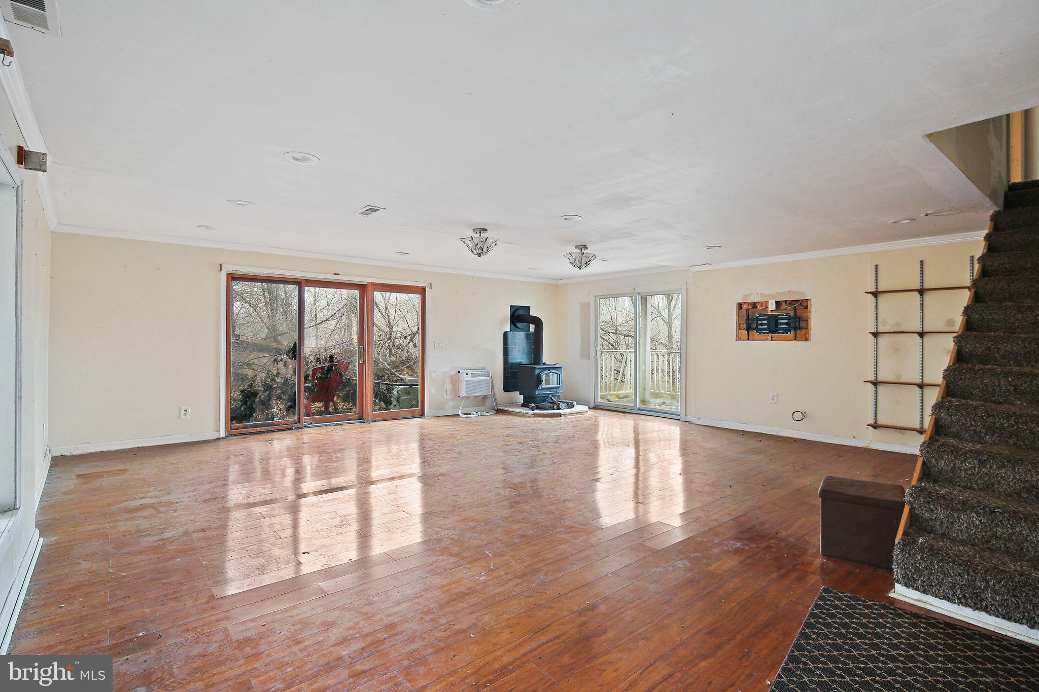 1049 Poole Road Westminster, MD 21157 - Photo 11 of 34