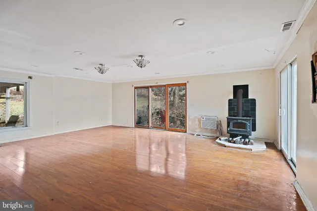 $450,000 | 1049 Poole Road, Westminster, MD 21157