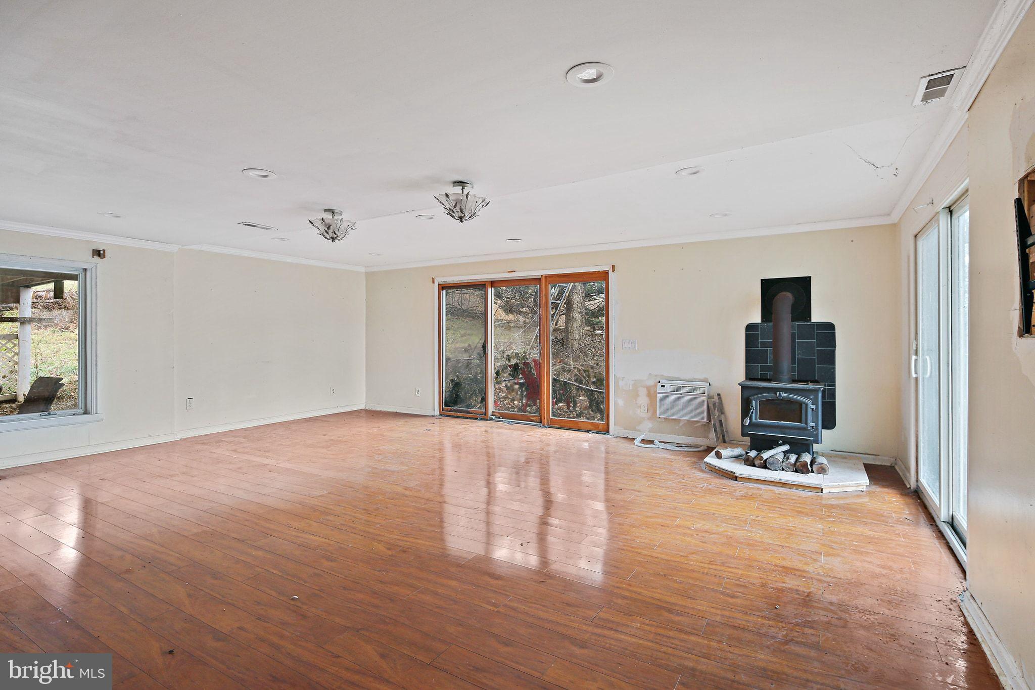 1049 Poole Road Westminster, MD 21157 - Photo 14 of 34