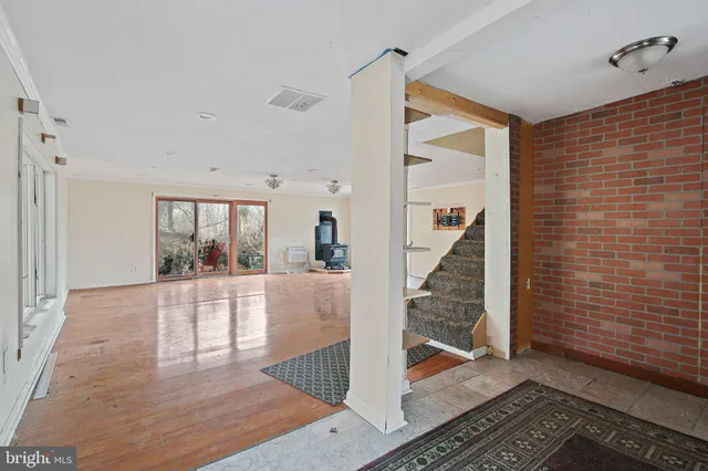 $450,000 | 1049 Poole Road, Westminster, MD 21157