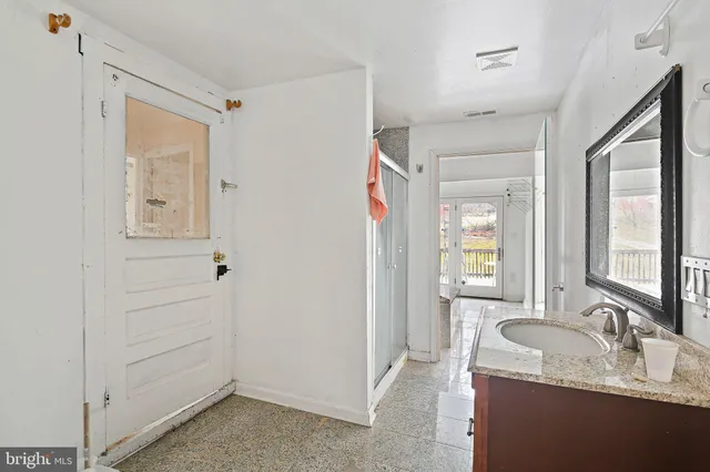 $450,000 | 1049 Poole Road, Westminster, MD 21157