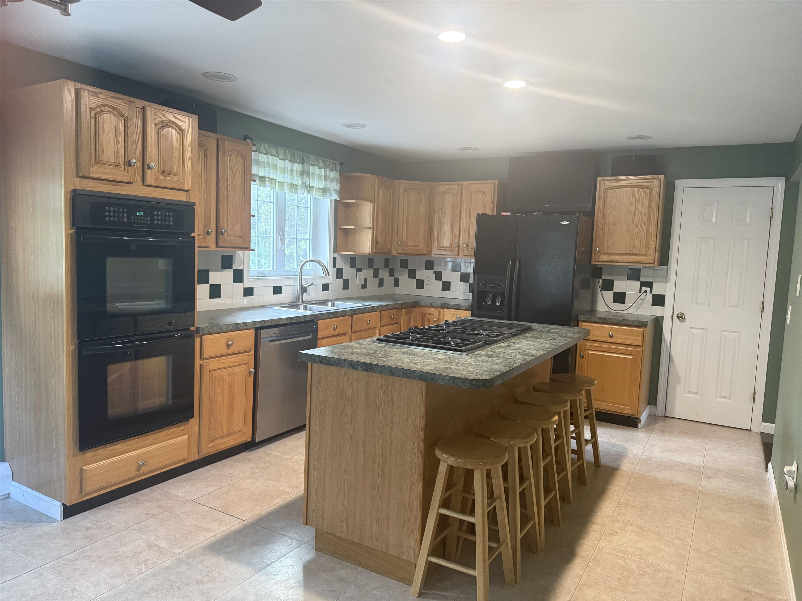 35 A Folly Mill Road Seabrook, NH 03874 - Photo 3 of 17 Gallery Image 3