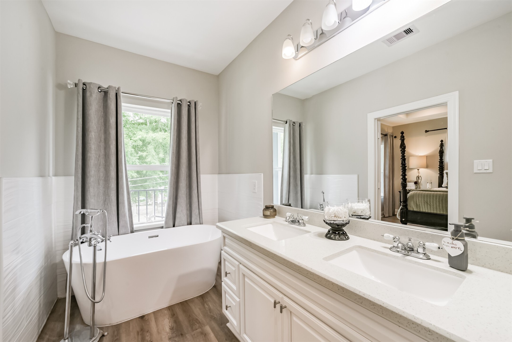 725 Magnolia Point Drive Huffman, TX 77336 - Photo 20 of 33 Primary Bath