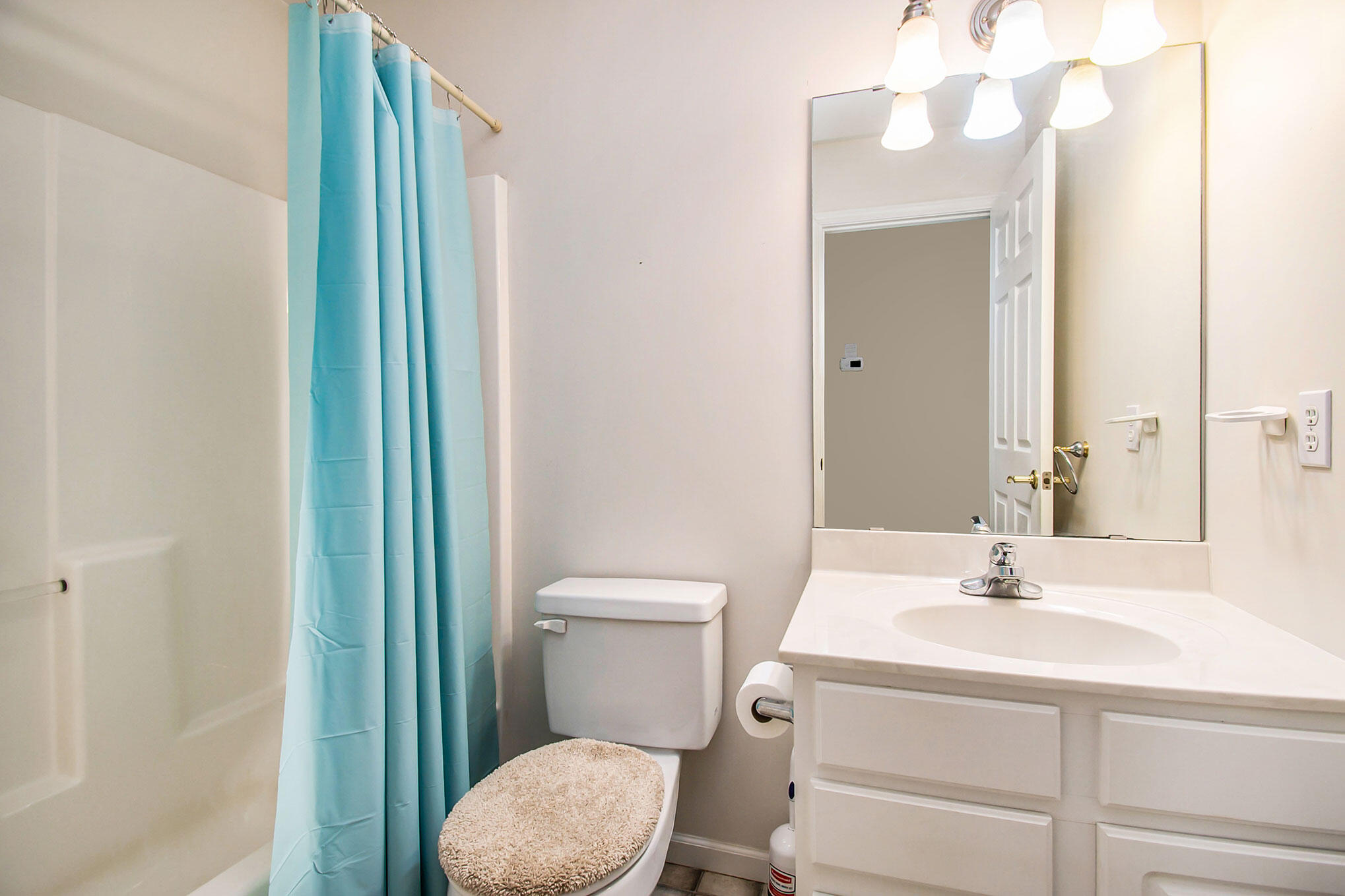 600 Bush Boulevard, Unit 14 Three Rivers, MI 49093 - Photo 12 of 17 DSC_1583