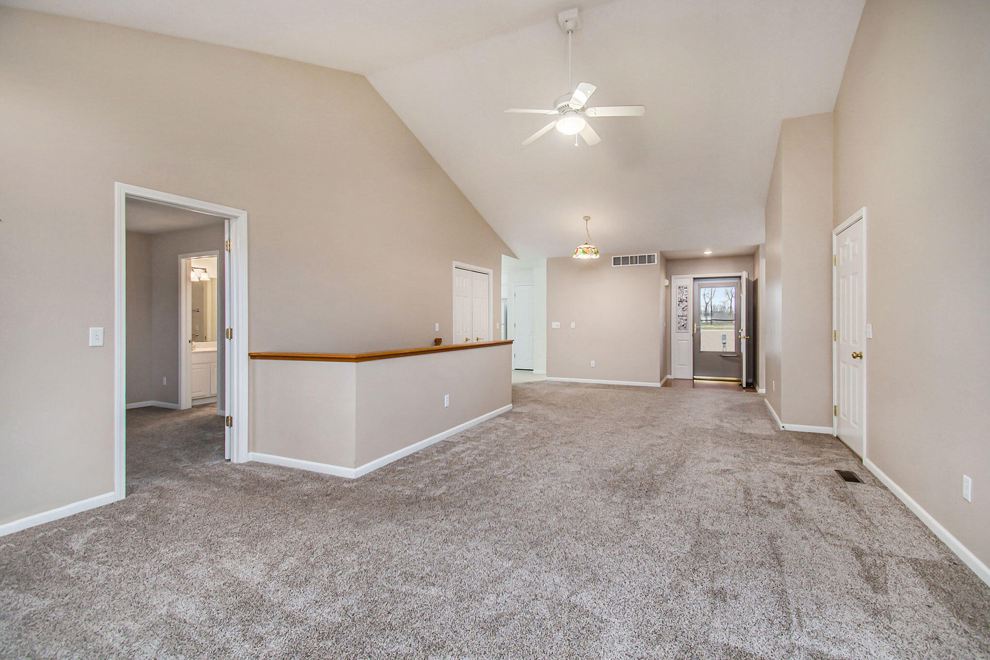 600 Bush Boulevard, Unit 14 Three Rivers, MI 49093 - Photo 4 of 17 DSC_1568