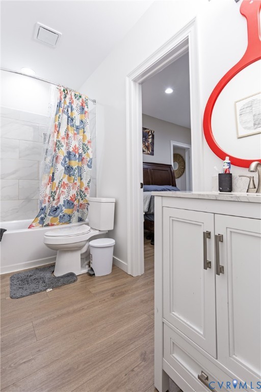 12554 Kain Road Glen Allen, VA 23059 - Photo 66 of 75 a bathroom with a sink a toilet and mirror