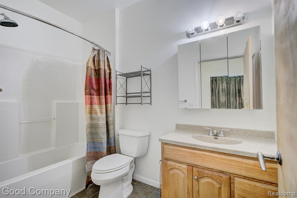 522 East 9 Mile Road, Unit 526 Ferndale, MI 48220 - Photo 23 of 27