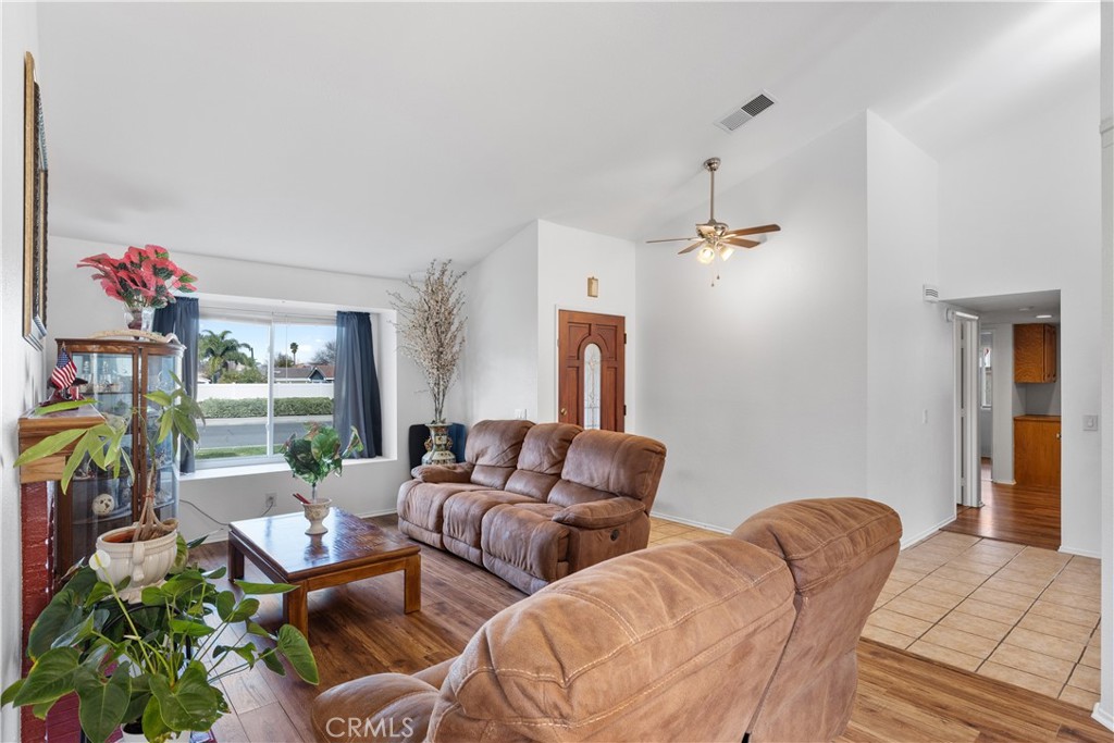 31133 Vía Gilberto Temecula, CA 92592 - Photo 10 of 30