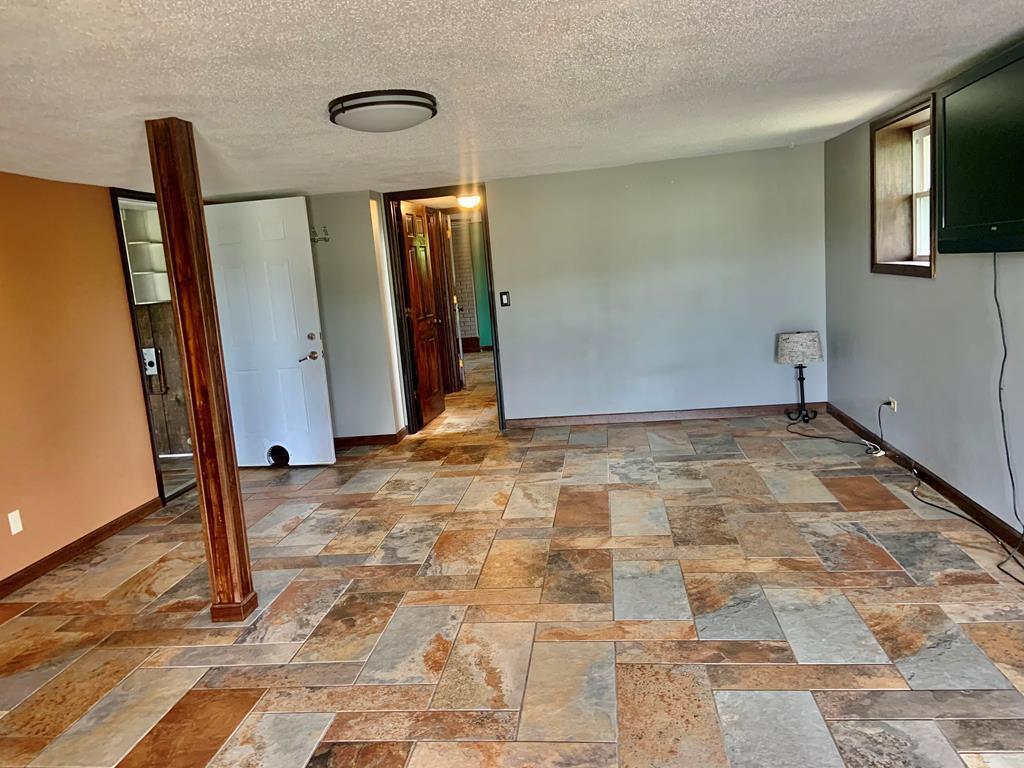 677 Sam Martin Road Dandridge, TN 37725 - Photo 24 of 38 den 2