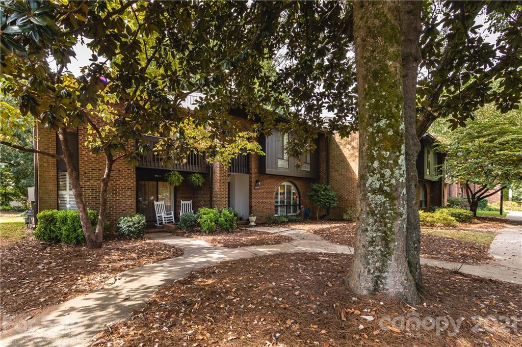 5811 Sharon Road, Unit A Charlotte, NC 28210 - Photo 2 of 35 Gallery Image 2