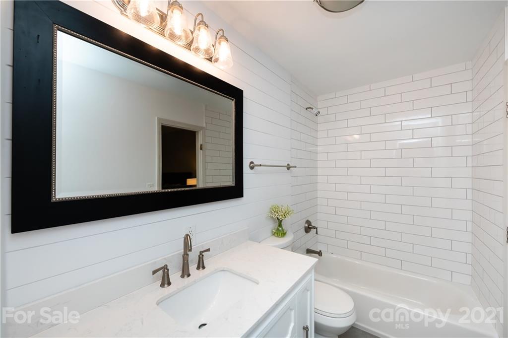 5811 Sharon Road, Unit A Charlotte, NC 28210 - Photo 28 of 35 Gallery Image 28