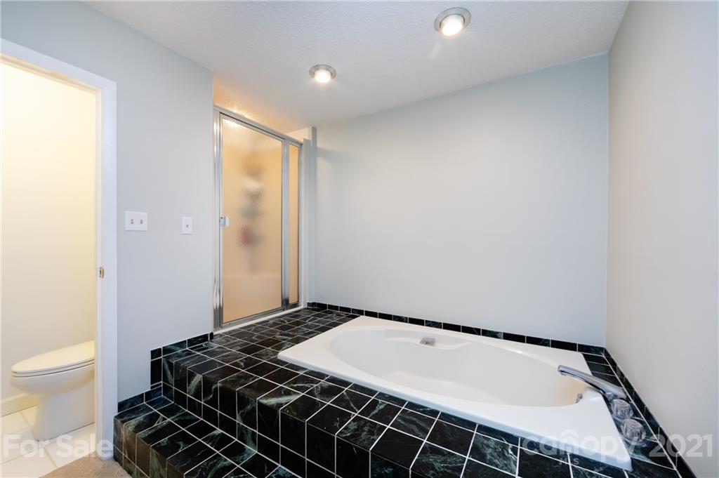 5811 Sharon Road, Unit A Charlotte, NC 28210 - Photo 32 of 35 Gallery Image 32