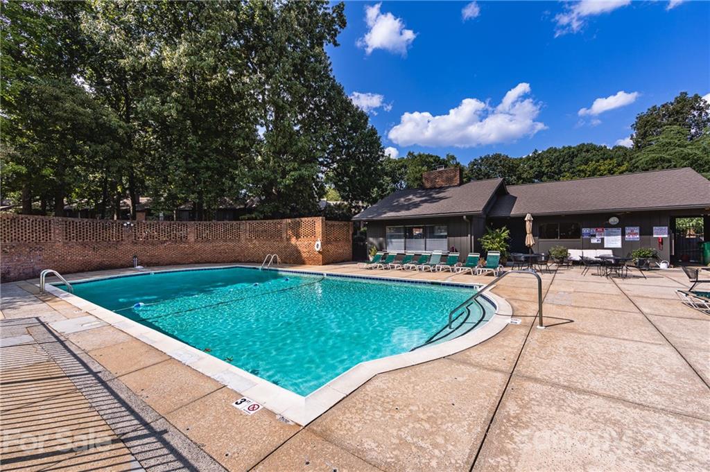5811 Sharon Road, Unit A Charlotte, NC 28210 - Photo 33 of 35 Gallery Image 33