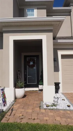 a view of a entryway of the house