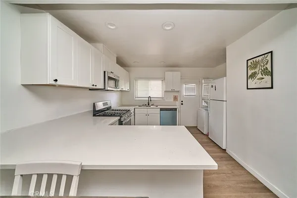 $2,400 | 8736 Ramsgate Avenue, Westchester, CA 90045