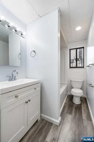 $1,950 | 279 Clark Street, Unit B2, Hackensack, NJ 07601