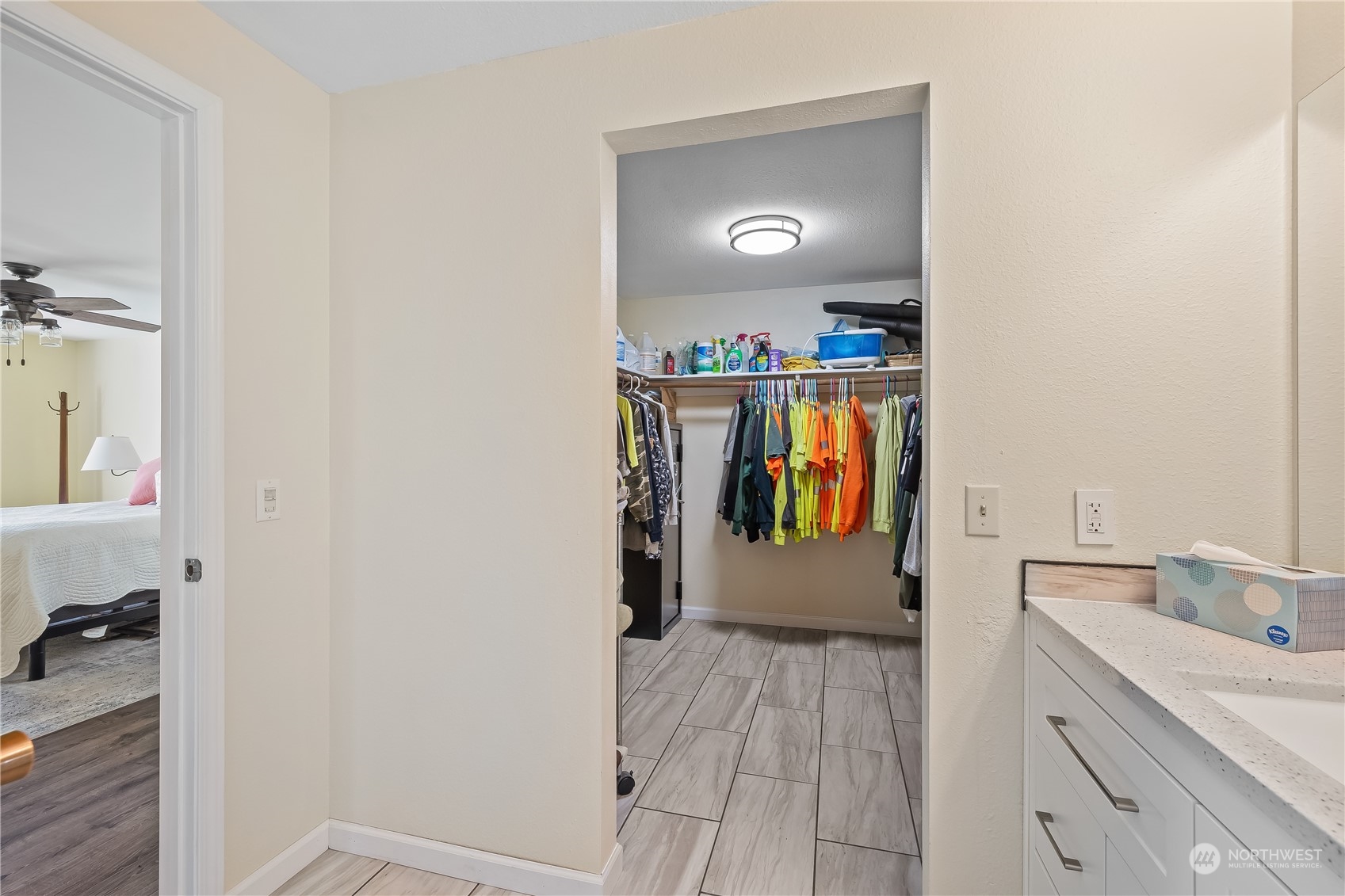 6401 Fir Tree Road Southeast Olympia, WA 98513 - Photo 11 of 29 Gallery Image 11