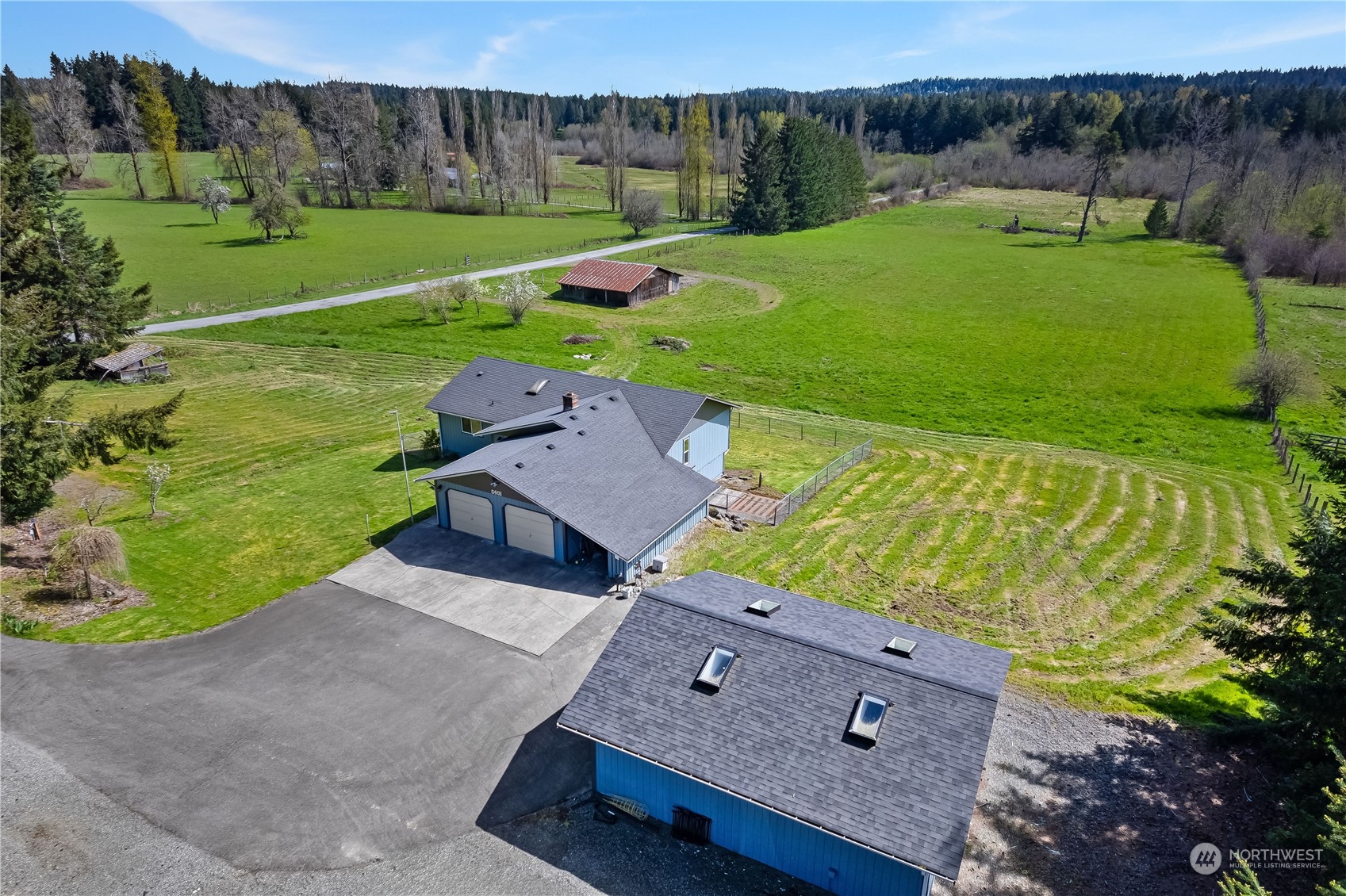 6401 Fir Tree Road Southeast Olympia, WA 98513 - Photo 3 of 29 Gallery Image 3