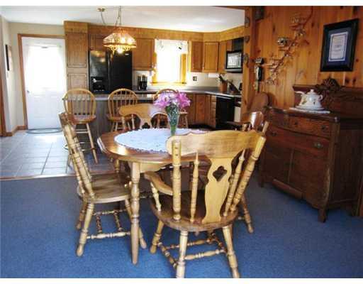 19 Hunter Road Freeport, ME 04032 - Photo 5 of 24 Dining Room.