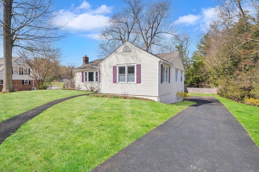 15 Merrill Road Wilbraham, MA 01095 - Photo 2 of 34 Gallery Image 2