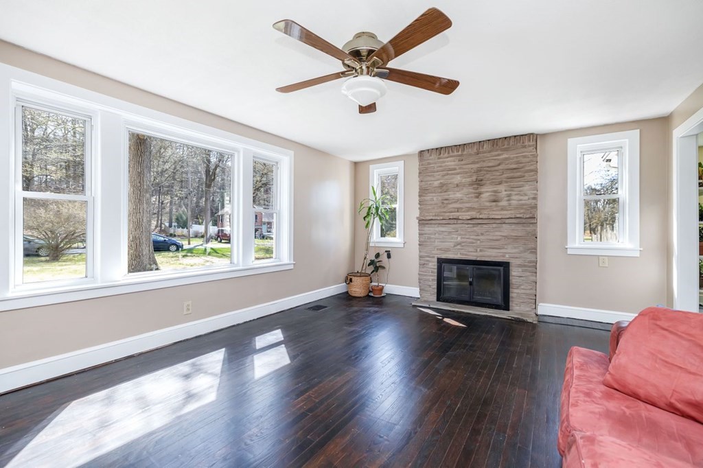 15 Merrill Road Wilbraham, MA 01095 - Photo 5 of 34 Gallery Image 5