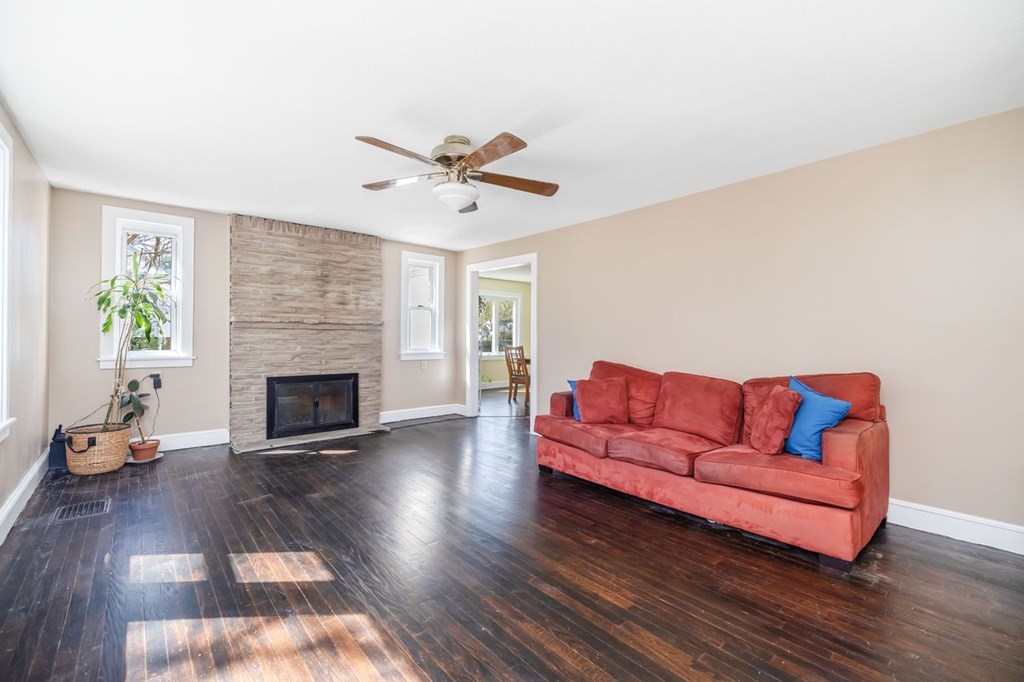 15 Merrill Road Wilbraham, MA 01095 - Photo 6 of 34 Gallery Image 6