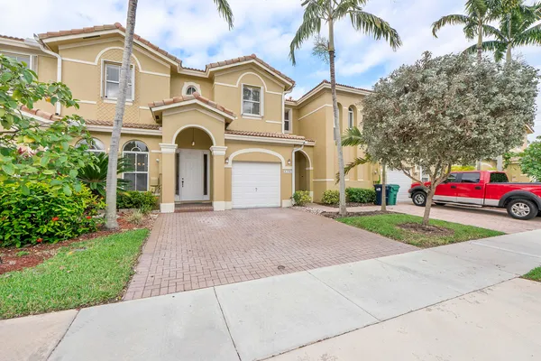 $575,000 | 13743 Southwest 116th Terrace, Miami, FL 33186