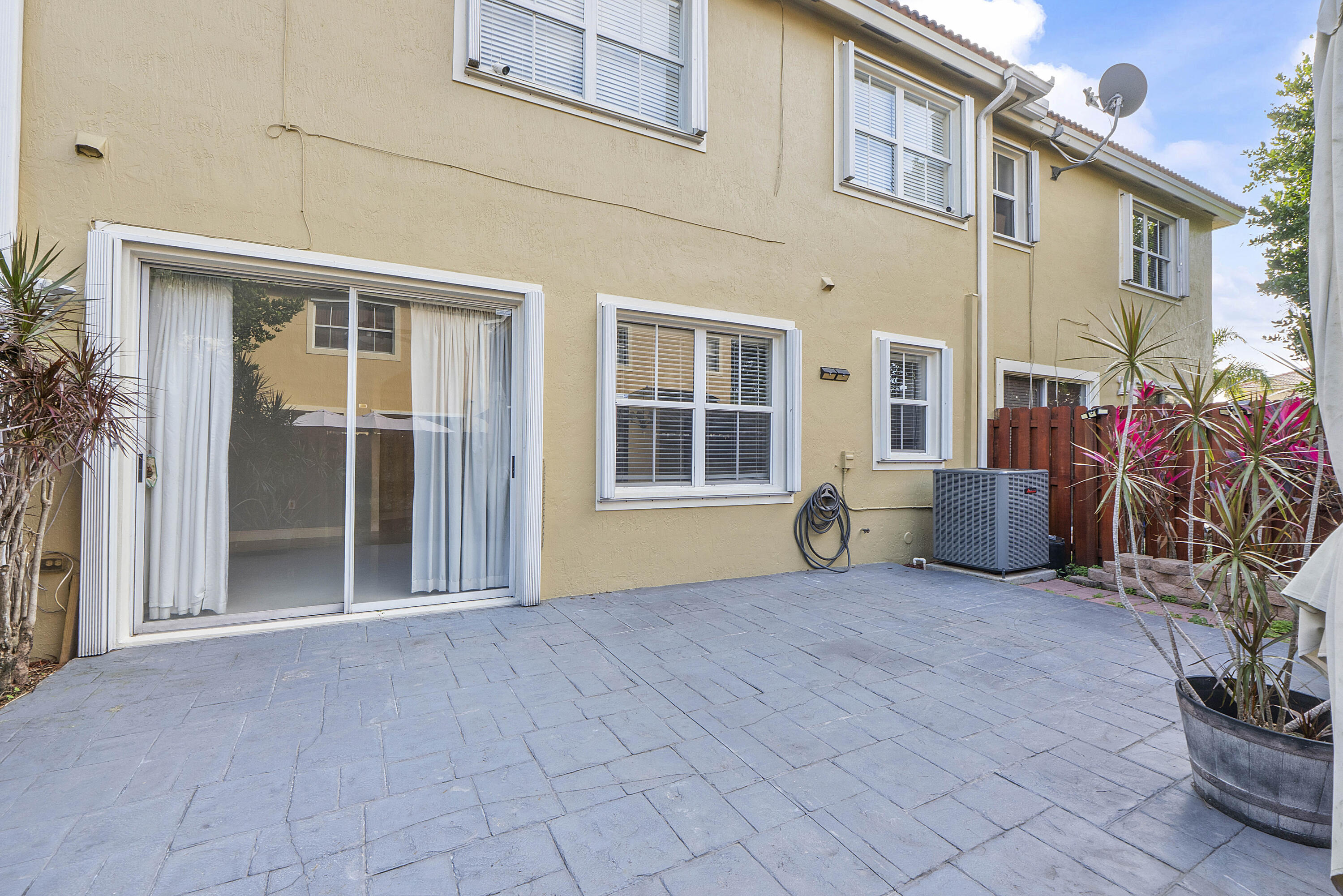 13743 Southwest 116th Terrace Miami, FL 33186 - Photo 38 of 44 13743 Sw 116th Terr_040