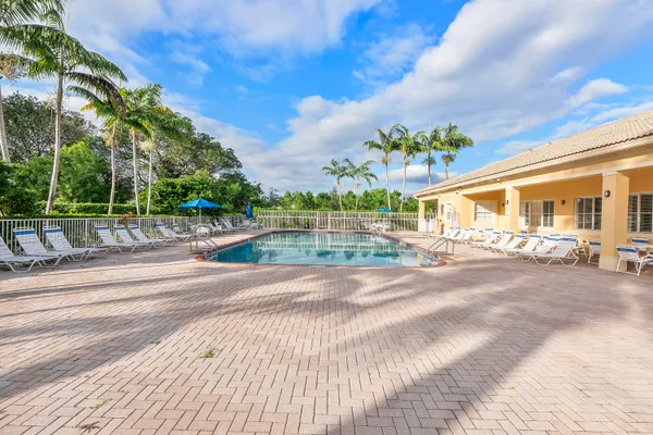 $575,000 | 13743 Southwest 116th Terrace, Miami, FL 33186