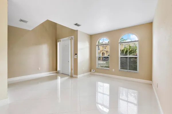 $575,000 | 13743 Southwest 116th Terrace, Miami, FL 33186