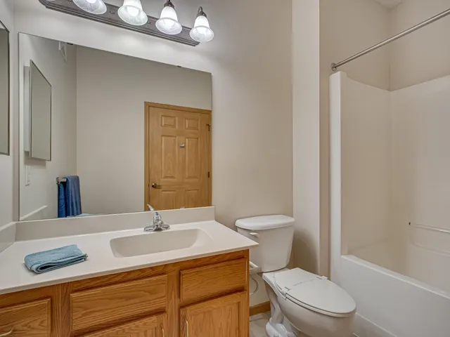 $291,000 | 1900 Rush Lake Trail, Unit 112, New Brighton, MN 55112