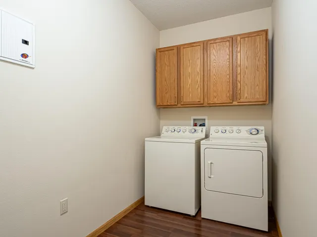 $291,000 | 1900 Rush Lake Trail, Unit 112, New Brighton, MN 55112