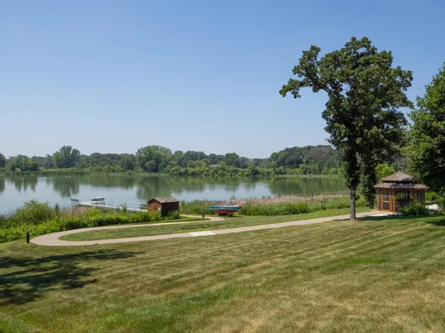 $291,000 | 1900 Rush Lake Trail, Unit 112, New Brighton, MN 55112