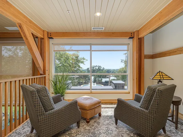 $291,000 | 1900 Rush Lake Trail, Unit 112, New Brighton, MN 55112