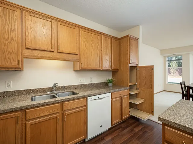 $291,000 | 1900 Rush Lake Trail, Unit 112, New Brighton, MN 55112