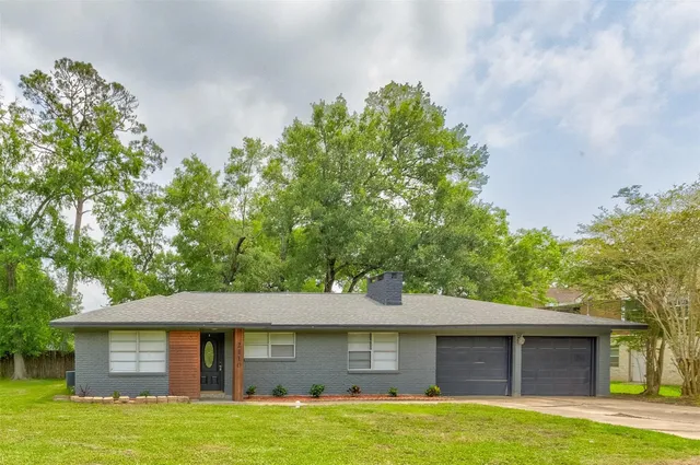 $260,000 | 2110 Pecan Street, Dickinson, TX 77539