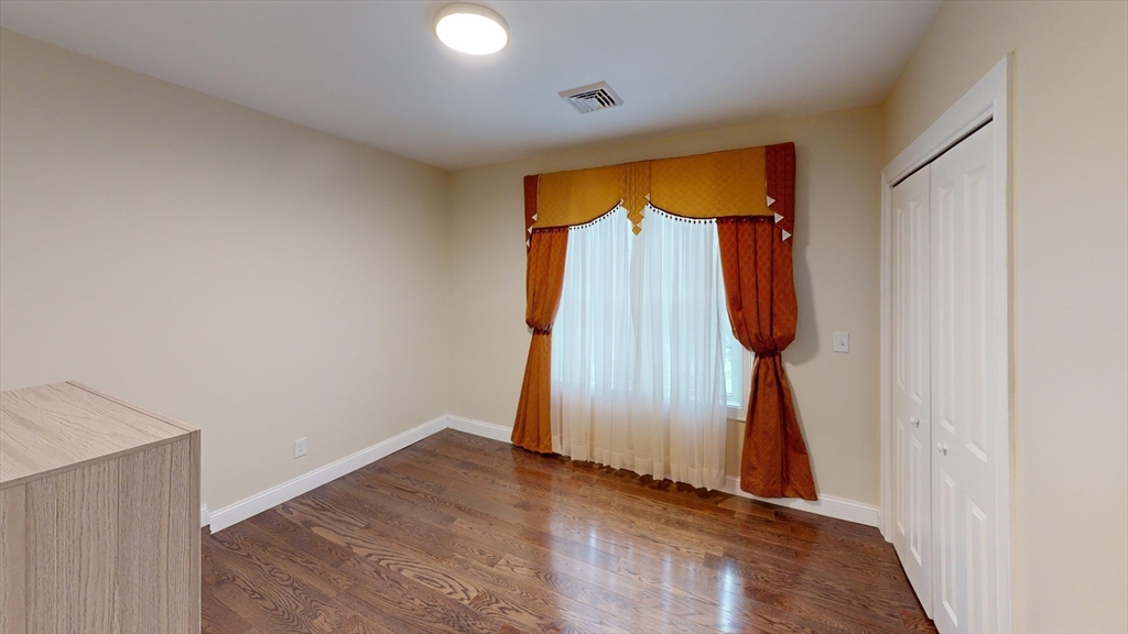 41 Modoc Street Worcester, MA 01604 - Photo 29 of 42