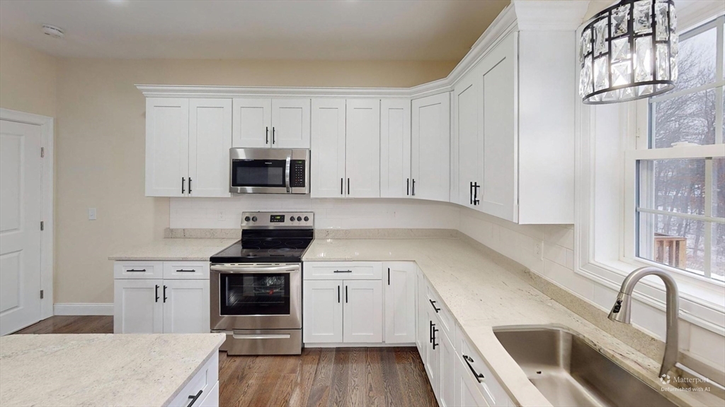 41 Modoc Street Worcester, MA 01604 - Photo 3 of 42