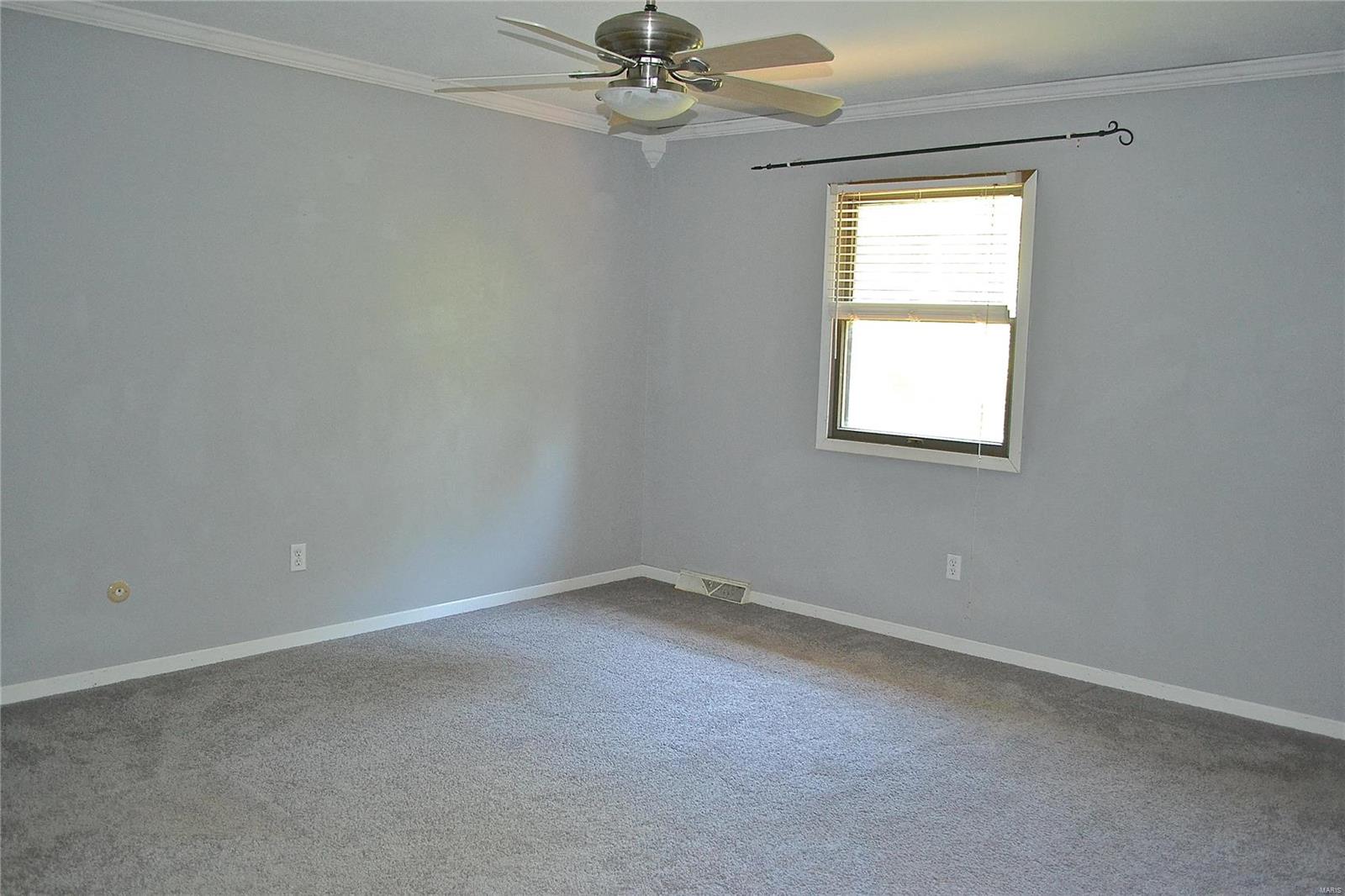 1006 Pine Lake Road Collinsville, IL 62234 - Photo 11 of 26 Gallery Image 11