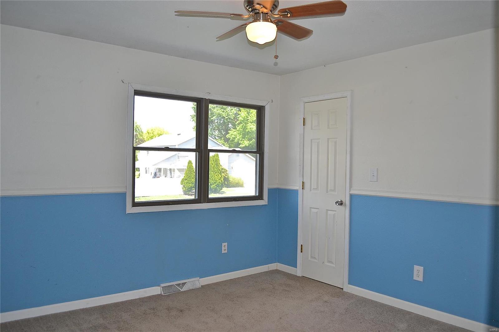 1006 Pine Lake Road Collinsville, IL 62234 - Photo 13 of 26 Gallery Image 13